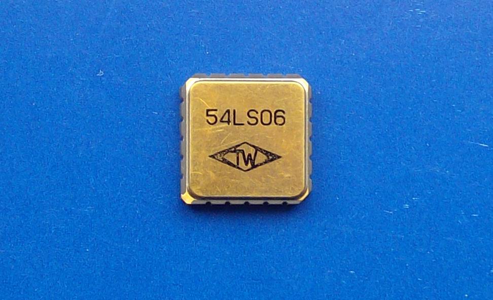 871�SRS-232、RS-422、RS-485系列接口�a品